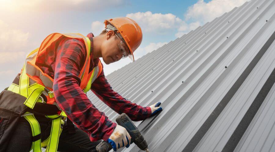 Professional metal roof installation in Sunland, CA